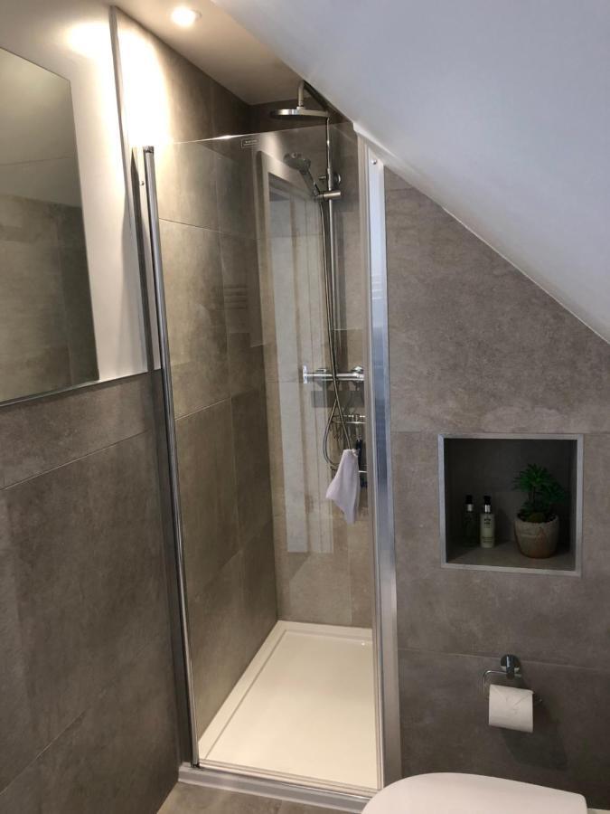 هيثفيلد Oakworth Lodge - New Self Contained Studio المظهر الخارجي الصورة