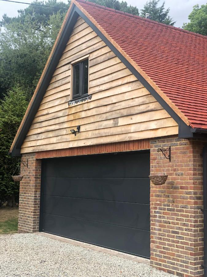 هيثفيلد Oakworth Lodge - New Self Contained Studio المظهر الخارجي الصورة